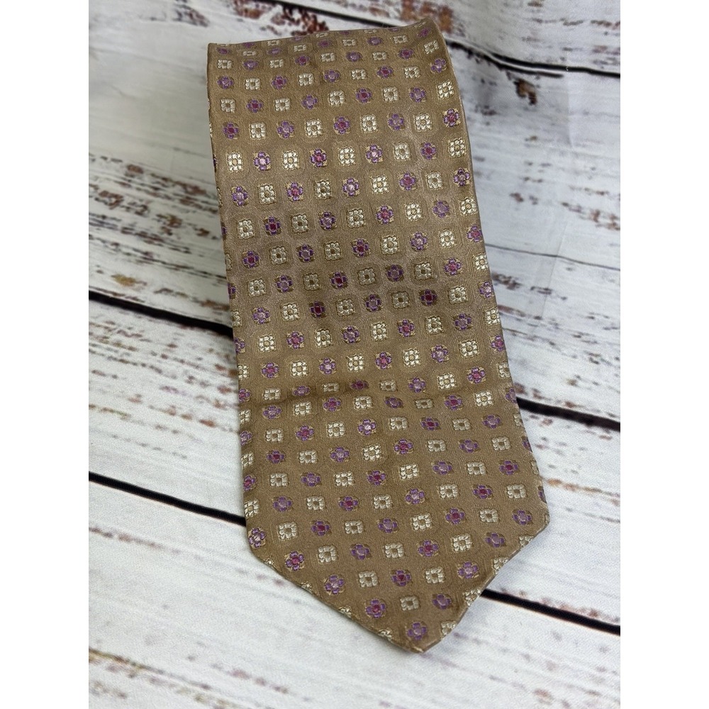 Brioni Gold Tan Silk Floral Pattern Tie Necktie Hand Made In Italy disp. 1F158
